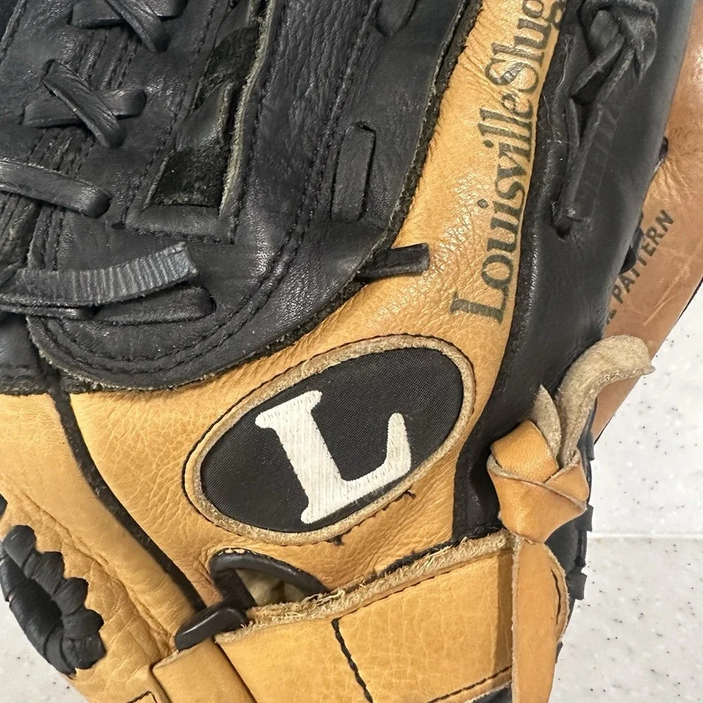 Louisville Slugger Baseball/Softball Glove Model LP1350‎ Player Series 13.5